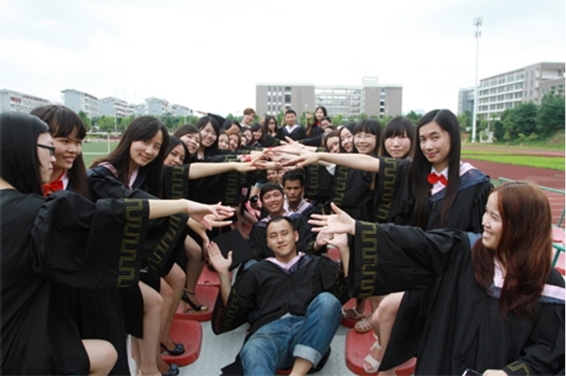 ѧУ԰