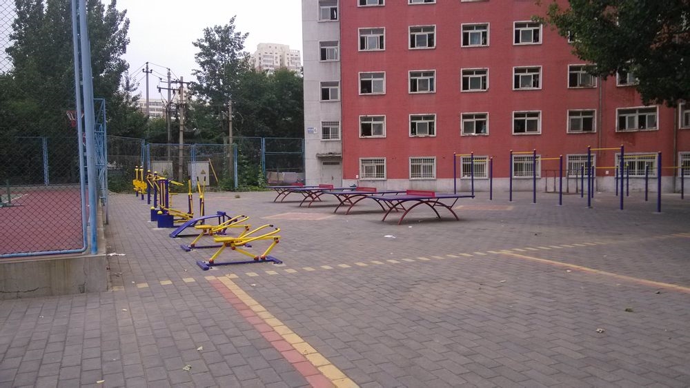 ׸ֹѧԺУ԰