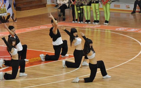 ѧԺУ԰